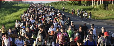 Hundreds of Migrants Depart Mexico’s Southern Border, Driven by U.S. Election Fears and Evolving Regional Policies
